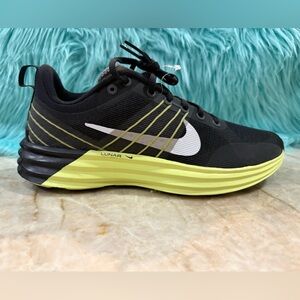 Nike Lunar Roam 'Black Light Lemon Twist'
Men’s Sneakers
